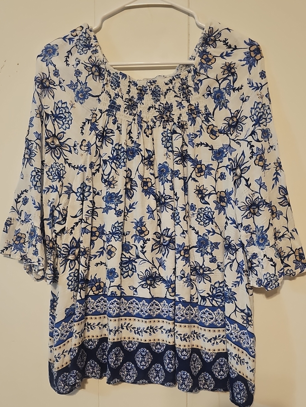 croft & barrow White Tunic with Blue Floral Border